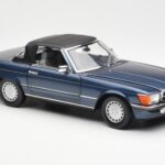 Mercedes 300 SL R107 Морско Синьо Norev 1:18 - image 6 of 8