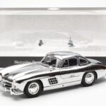 Mercedes 300 SL W198 Хром Minichamps 1:18 - image 8 of 8
