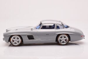 Mercedes 300 SL W198 Gullwing By S-Klub Сив GT Spirit 1:18 GT418 Смола — снимка 3 от 6