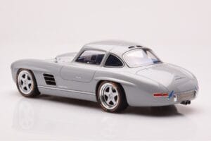 Mercedes 300 SL W198 Gullwing By S-Klub Сив GT Spirit 1:18 GT418 Смола — снимка 5 от 6