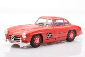 Mercedes 300 SL W198 Gullwing Червен Minichamps 1:18