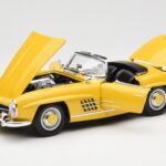 Mercedes 300 SL W198 Roadster Жълт Norev 1:18 - image 2 of 8