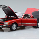 Mercedes 450 SL R107 US Версия Червен Norev 1:18 - image 2 of 8