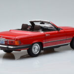 Mercedes 450 SL R107 US Версия Червен Norev 1:18 - image 3 of 8