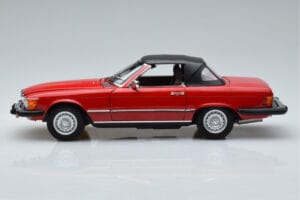 Mercedes 450 SL R107 US Версия Червен Norev 1:18 183729 Метал — снимка 4 от 8