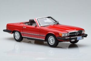 Mercedes 450 SL R107 US Версия Червен Norev 1:18 183729 Метал — снимка 6 от 8