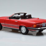 Mercedes 450 SL R107 US Версия Червен Norev 1:18 - image 7 of 8