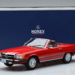 Mercedes 450 SL R107 US Версия Червен Norev 1:18 - image 8 of 8