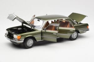 Mercedes 450SEL 6.9 W116 Зелен Металик Norev 1:18 183455 Метал — снимка 2 от 8