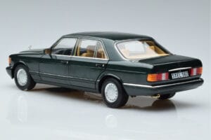 Mercedes 560 SEL W126 Тъмнозелен Металик Norev 1:18 B66040682 Метал — снимка 6 от 7