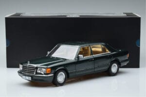 Mercedes 560 SEL W126 Тъмнозелен Металик Norev 1:18 B66040682 Метал — снимка 7 от 7