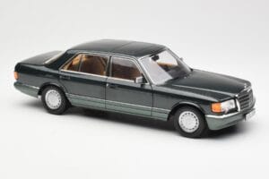 Mercedes 560 SEL W126 Night Зелен Металик Dealer Edition Norev 1:18 B66040626 Метал — снимка 6 от 8