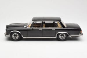 Mercedes 600 SWB W100 Черен KK-Scale 1:18 180601 Метал — снимка 3 от 6
