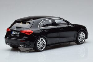Mercedes A-Class W177 AMG Line Norev 1:18 183861 Метал — снимка 3 от 7