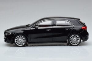 Mercedes A-Class W177 AMG Line Norev 1:18 183861 Метал — снимка 4 от 7