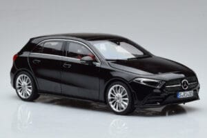 Mercedes A-Class W177 AMG Line Norev 1:18 183861 Метал — снимка 5 от 7