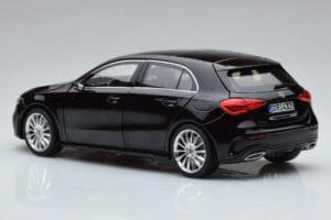 Mercedes A-Class W177 AMG Line Norev 1:18 183861 Метал — снимка 6 от 7