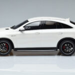 Mercedes AMG GLE 63S C292 Coupe Бял GT Spirit 1:18 - image 3 of 6