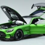 Mercedes AMG GT C190 Black Series Зелен Hell Magno Лимитирана Серия Norev 1:18 183903 Метал - image 2 of 7