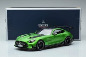 Mercedes AMG GT C190 Black Series Зелен Hell Magno Лимитирана Серия Norev 1:18 183903 Метал — снимка 7 от 7