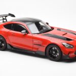 Mercedes AMG GT Black Series Червен Asia Exclusive Norev 1:18 - image 6 of 8