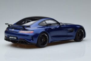 Mercedes AMG GT R C190 Брилянтно Синьо AUTOart 1:18 76334 Метал — снимка 3 от 7