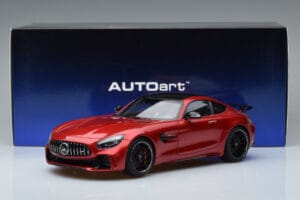 Mercedes AMG GT R C190 Кардинално Червено AUTOart 1:18 76331 Метал — снимка 7 от 7