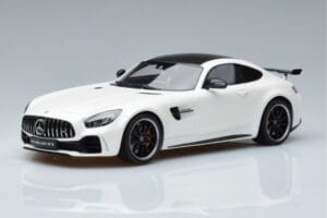Mercedes AMG GT R Бял GT Spirit 1:18 KJ021 Смола