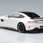 Mercedes AMG GT R Бял GT Spirit 1:18 KJ021 Смола - image 5 of 6