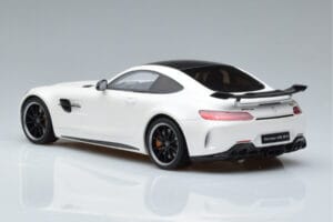 Mercedes AMG GT R Бял GT Spirit 1:18 KJ021 Смола — снимка 5 от 6
