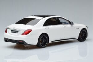Mercedes AMG S63 W222 Diamond Бял GT Spirit 1:18 B66965714 Смола — снимка 2 от 6