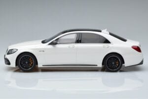 Mercedes AMG S63 W222 Diamond Бял GT Spirit 1:18 B66965714 Смола — снимка 3 от 6