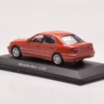Mercedes C-Class W202 C220 Оранжев Металик Dealer Edition Minichamps 1:43 - image 3 of 4