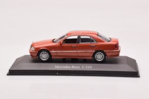 Mercedes C-Class W202 C220 Оранжев Металик Dealer Edition Minichamps 1:43