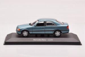 Mercedes C-Class W202 C220 Petrol Металик Minichamps 1:43