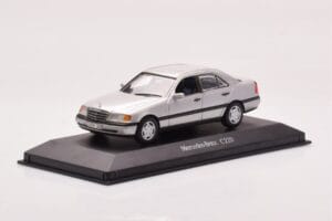 Mercedes C-Class W202 C220 Сребърен Minichamps 1:43 B66005705-M1 Метал — снимка 2 от 4