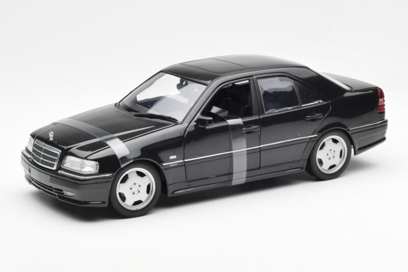 Mercedes C-Class W202 C36 AMG Черно Металик UT Models 1:18