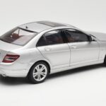 Mercedes C-Class W204 Avantgarde Сребрист AUTOart 1:18 - image 3 of 8