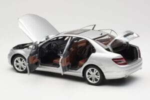 Mercedes C-Class W204 Avantgarde Сребрист AUTOart 1:18 B66962368 Метал — снимка 5 от 8