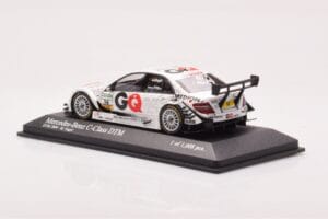Mercedes C-Class W204 DTM GQ AMG Mercedes #16 Engels DTM 2009 Minichamps 1:43 400093816 Метал — снимка 3 от 4
