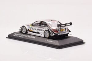 Mercedes C-Class W204 DTM Team AMG Mercedes #8 R. Schumacher DTM 2010 Minichamps 1:43 400103908 Метал — снимка 3 от 4