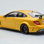 Mercedes C63 AMG W204 Black Series Златен GT Spirit 1:18 - image 5 of 6