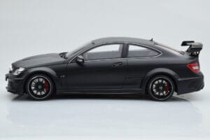 Mercedes C63 AMG W204 Black Series Мат Черен GT Spirit 1:18 GT843 Смола — снимка 3 от 6