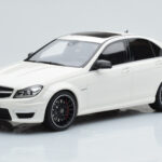 Mercedes C63 AMG W204 Бял GT Spirit 1:18