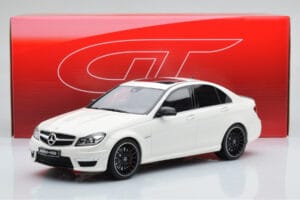 Mercedes C63 AMG W204 Бял GT Spirit 1:18 GT166 Смола — снимка 6 от 6