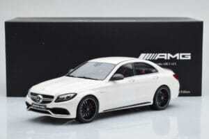 Mercedes C63S AMG W205 Бял GT Spirit 1:18 B66960370 Смола — снимка 6 от 6
