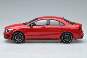 Mercedes CLA 45 AMG C117 Jupiter Червен GT Spirit 1:18 GT031 Смола — снимка 3 от 6