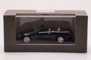 Mercedes CLK A209 Кабриолет Obsidian Черен Металик Minichamps 1:43 B66961966 Метал — снимка 4 от 4