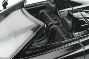 Mercedes CLK GTR Roadster Черен GT Spirit 1:18 GT826 Смола — снимка 10 от 10