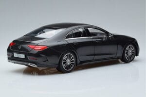 Mercedes CLS Coupe C257 Norev 1:18 B66960546 Метал — снимка 3 от 7